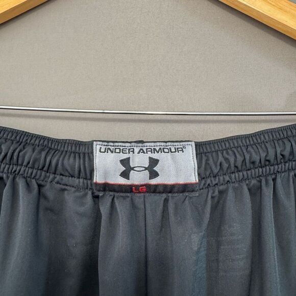 Under Armour Mens Activewear Shorts Black Small Logo Sz Large Loose Fit - Picture 5 of 9